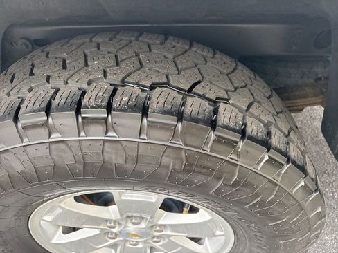 Used 2019 Chevrolet Colorado W/T w/ WT Convenience Package image 10