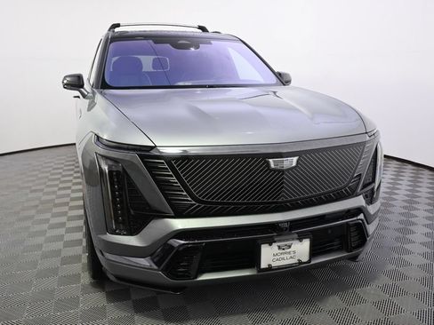 New 2026 Cadillac Vistiq Platinum AWD/4WD image 9