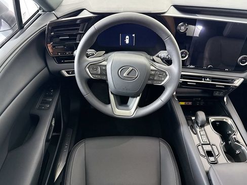 Used 2025 Lexus RX 350 FWD w/ Technology Package image 10