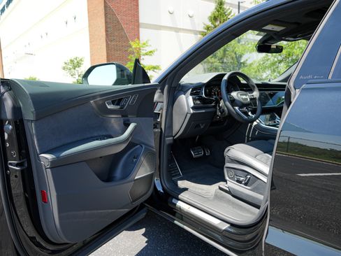 Used 2025 Audi RS Q8 performance AWD/4WD image 13