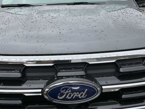 Used 2026 Ford Explorer Active AWD/4WD image 11