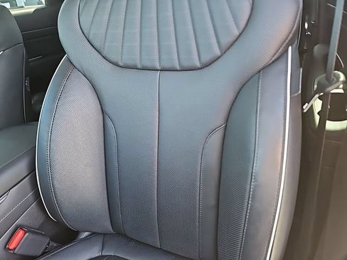 Used 2024 Hyundai Palisade Limited FWD image 13