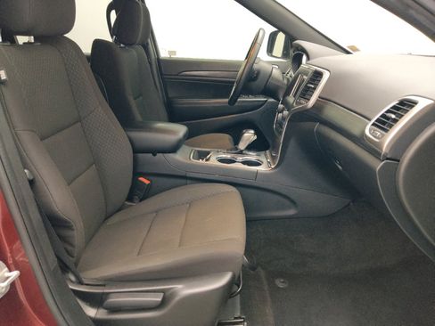 Used 2021 Jeep Grand Cherokee Laredo RWD image 21