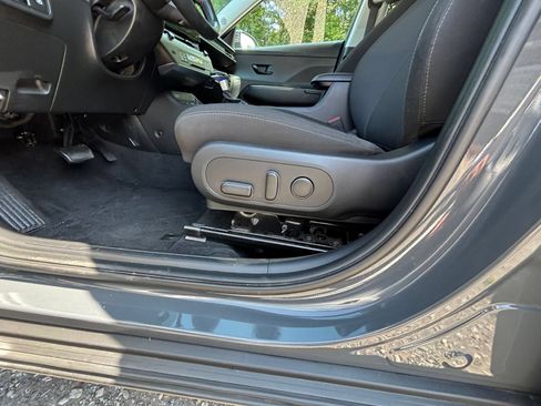 Used 2025 Hyundai Kona SEL AWD/4WD image 22
