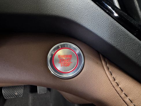 Used 2024 Acura RDX SH-AWD w/ Advance Package image 18