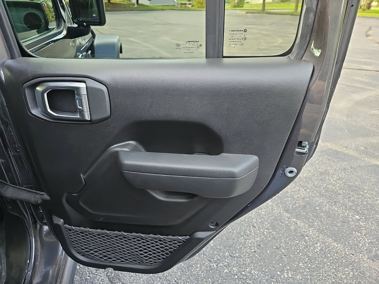 Used 2024 Jeep Wrangler Unlimited AWD/4WD image 15