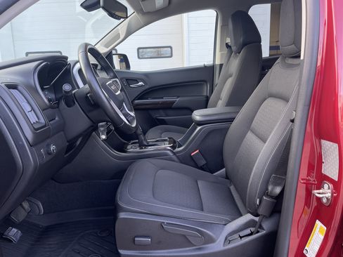 Used 2020 GMC Canyon SLE w/ SLE Convenience Package image 24