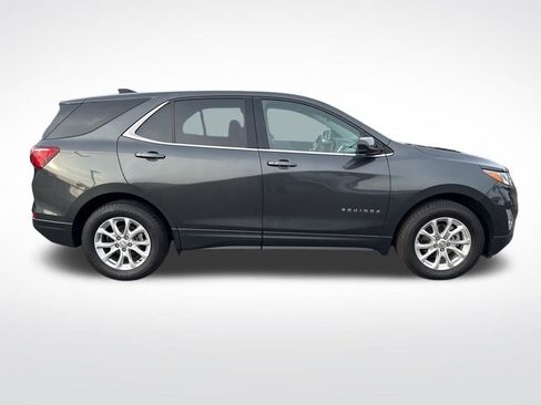 Used 2020 Chevrolet Equinox LT w/ Driver Convenience Package image 8