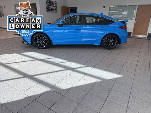 Used 2024 Honda Civic Sport Touring image 9
