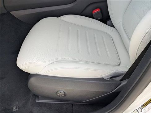 New 2026 Mercedes-Benz GLC 300 4MATIC image 4