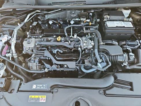 Used 2024 Toyota Corolla LE FWD image 12