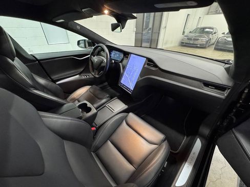 Used 2020 Tesla Model S Performance image 19