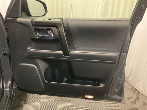 Used 2024 Toyota 4Runner TRD Off-Road image 28