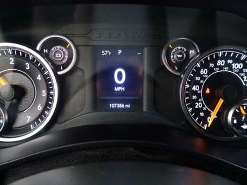 Used 2022 RAM 2500 Tradesman w/ Chrome Appearance Group image 13