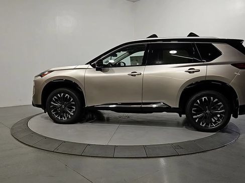 New 2026 Nissan Rogue Platinum AWD/4WD image 2