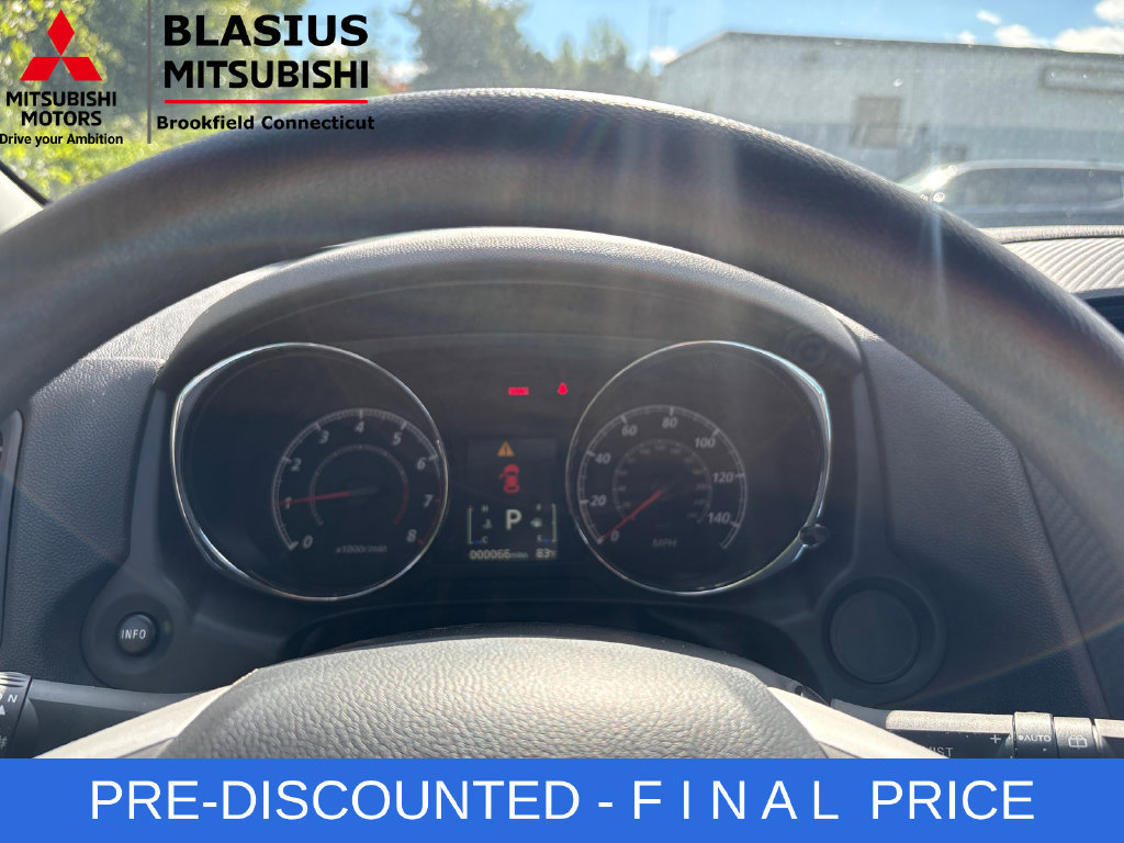 Used 2025 Mitsubishi Outlander Sport ES AWD/4WD image 21