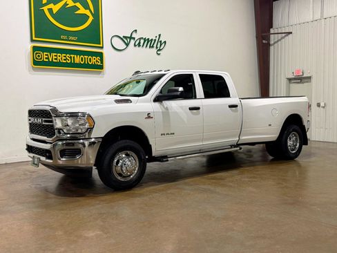 Used 2019 RAM 3500 Tradesman w/ Max Tow Package AWD/4WD image 3