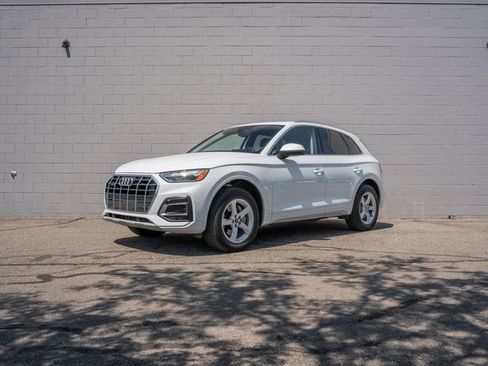 Used 2024 Audi Q5 2.0T Premium AWD/4WD image 1