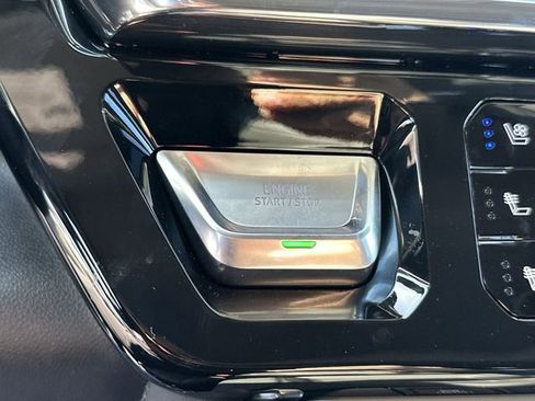 New 2025 GMC Sierra 2500 Denali w/ Technology Package image 17