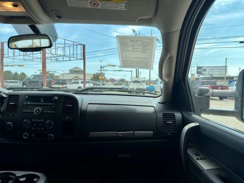 Used 2011 GMC Sierra 2500 SLE w/ SLE Preferred Package image 15