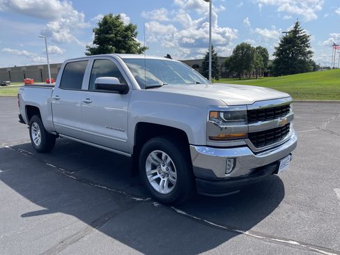 Used 2018 Chevrolet Silverado 1500 LT w/ All Star Edition AWD/4WD image 6