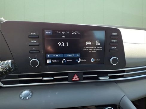 New 2026 Hyundai Elantra Sport FWD image 21