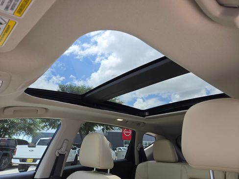 Certified 2023 Nissan Murano SL w/ SL Moonroof Package FWD image 10