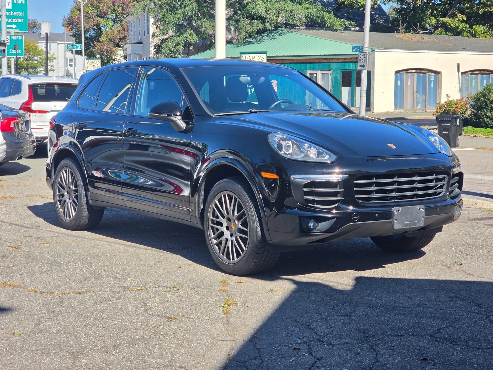 Used 2017 Porsche Cayenne AWD/4WD image 3