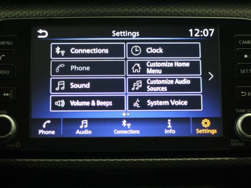 Used 2021 Nissan Kicks SV FWD image 23
