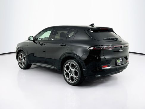 Used 2025 Alfa Romeo Tonale w/ Premium Package AWD/4WD image 5
