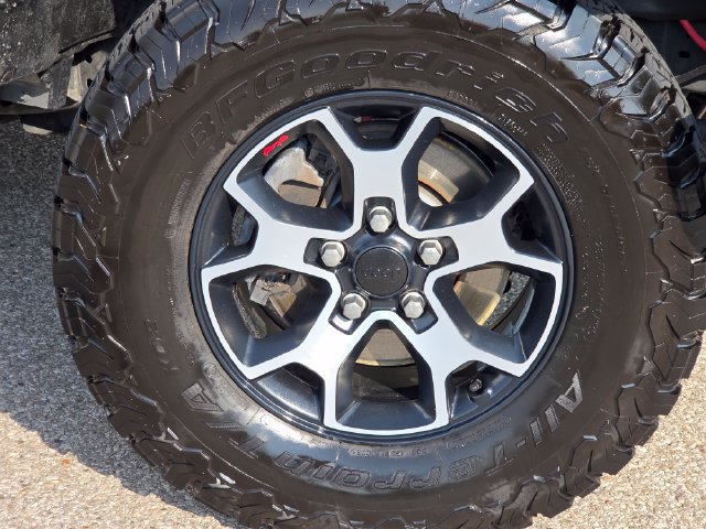 Used 2022 Jeep Wrangler Unlimited Rubicon w/ Steel Bumper Group AWD/4WD image 20