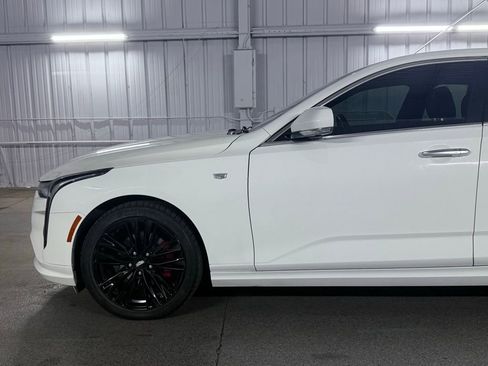 Used 2021 Cadillac CT4 Premium Luxury image 13