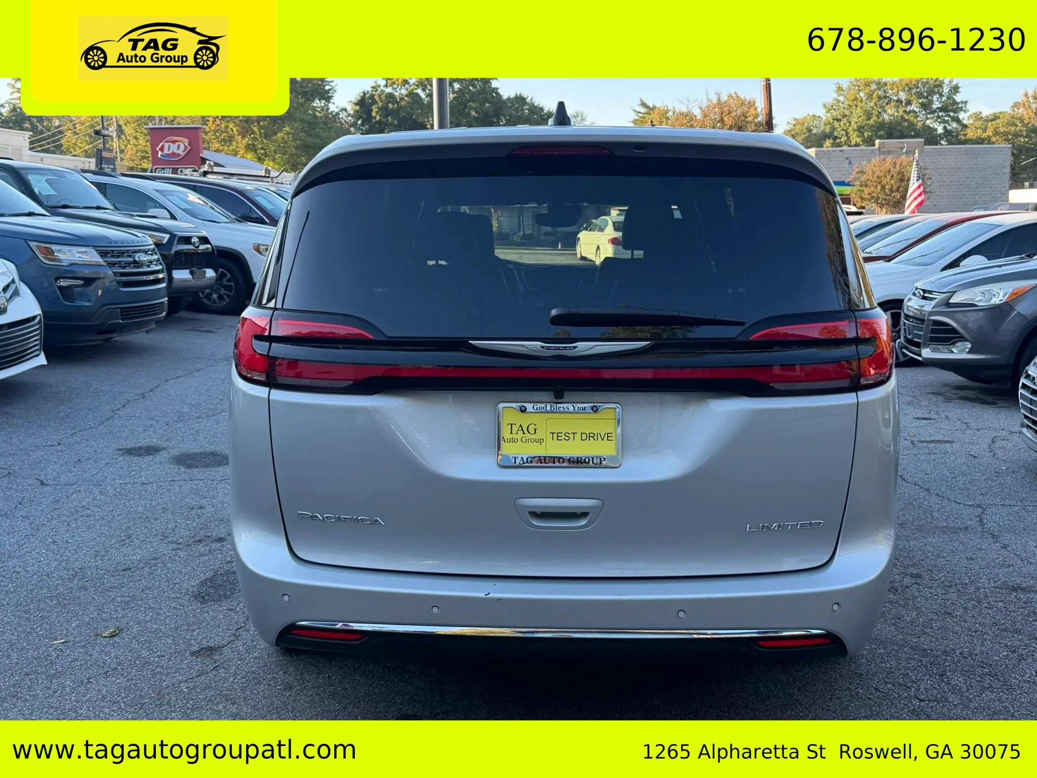 Used 2026 Chrysler Pacifica Limited FWD image 5