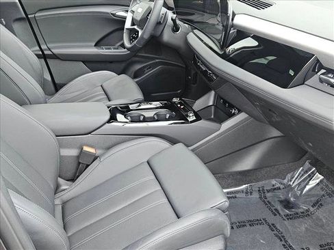 Used 2025 Audi Q6 e-tron Premium Plus w/ Premium Plus image 20
