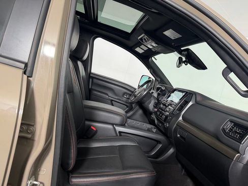 Used 2024 Nissan Titan PRO-4X w/ Pro-4x Convenience Package AWD/4WD image 31
