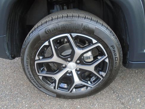 Certified 2024 Jeep Compass Limited w/ Sun and Sound Group image 18