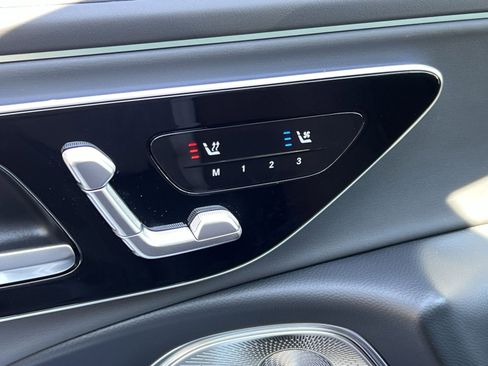 New 2026 Mercedes-Benz E 53 AMG e 4MATIC Sedan image 36