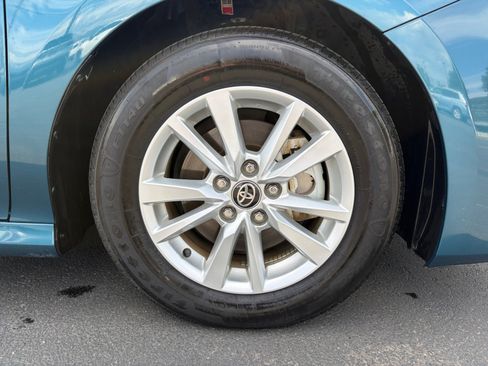 Used 2025 Toyota Camry LE FWD image 30