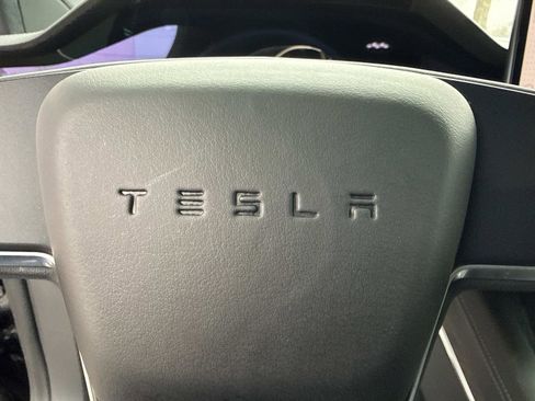 Used 2024 Tesla Model X AWD/4WD image 30