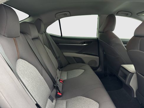 Used 2019 Toyota Camry LE FWD image 42