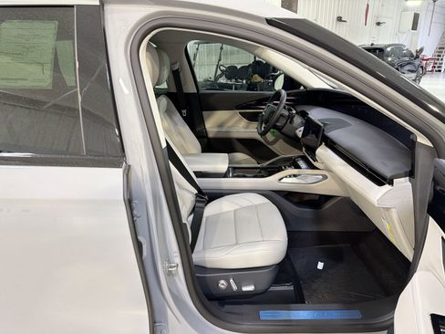 New 2026 Lincoln Nautilus Premier image 28