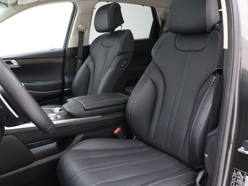 Used 2024 Genesis GV80 3.5T image 16