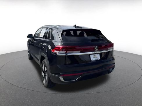 Used 2025 Volkswagen Atlas Cross Sport SE image 11