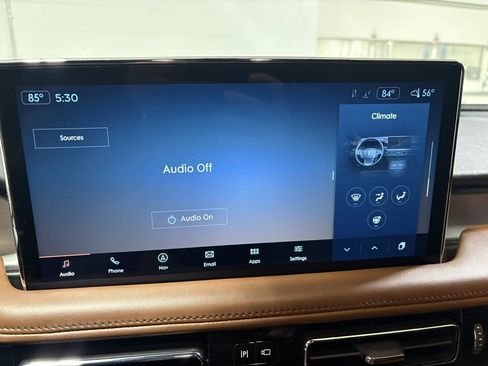 Used 2023 Lincoln Nautilus Reserve image 19