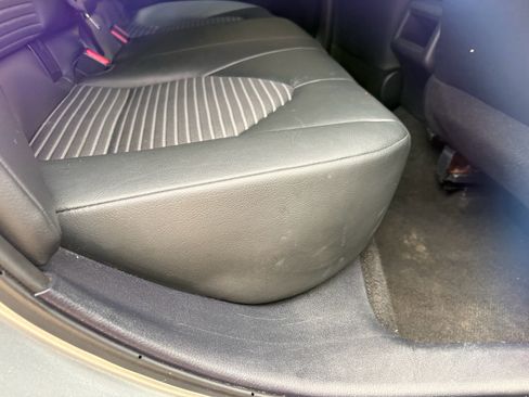 Used 2024 Toyota Camry SE FWD image 31