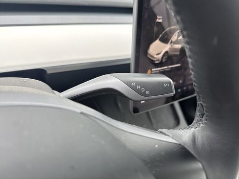 Used 2023 Tesla Model Y Long Range image 23