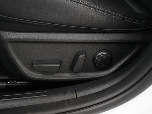 Used 2026 Genesis G70 2.5T AWD/4WD image 27