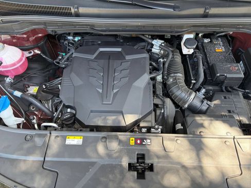 Used 2026 Kia Carnival FWD image 35