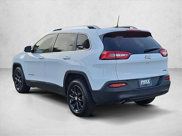 Used 2018 Jeep Cherokee Latitude FWD image 8