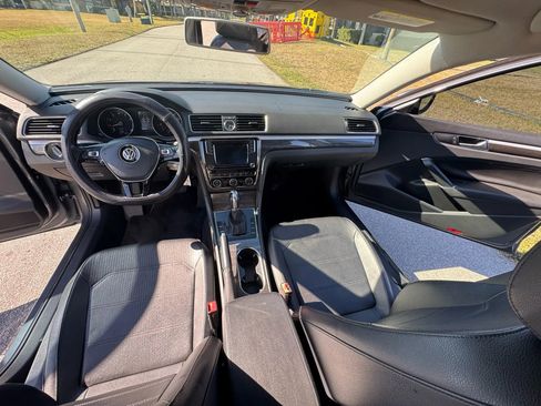 Used 2016 Volkswagen Passat 1.8T SE image 9